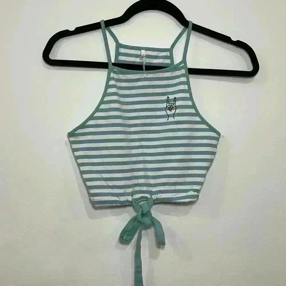 Crop top - Picture 1 of 1